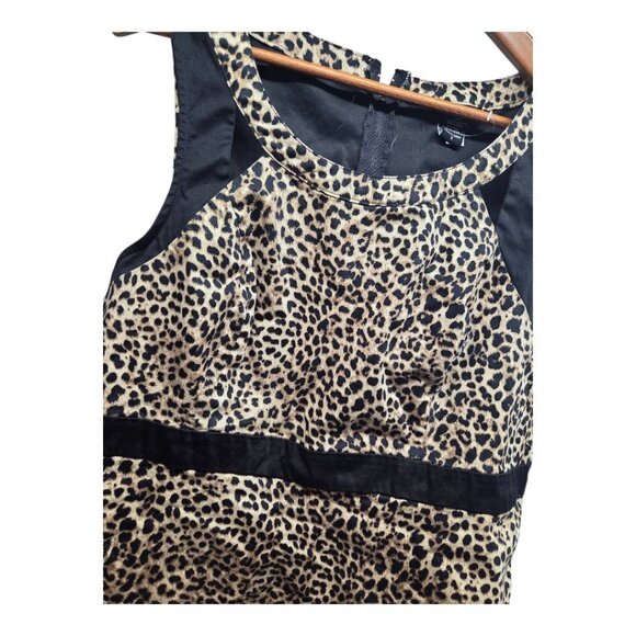 Torrid Sleeveless Peplum Animal Print Top - Picture 4 of 7
